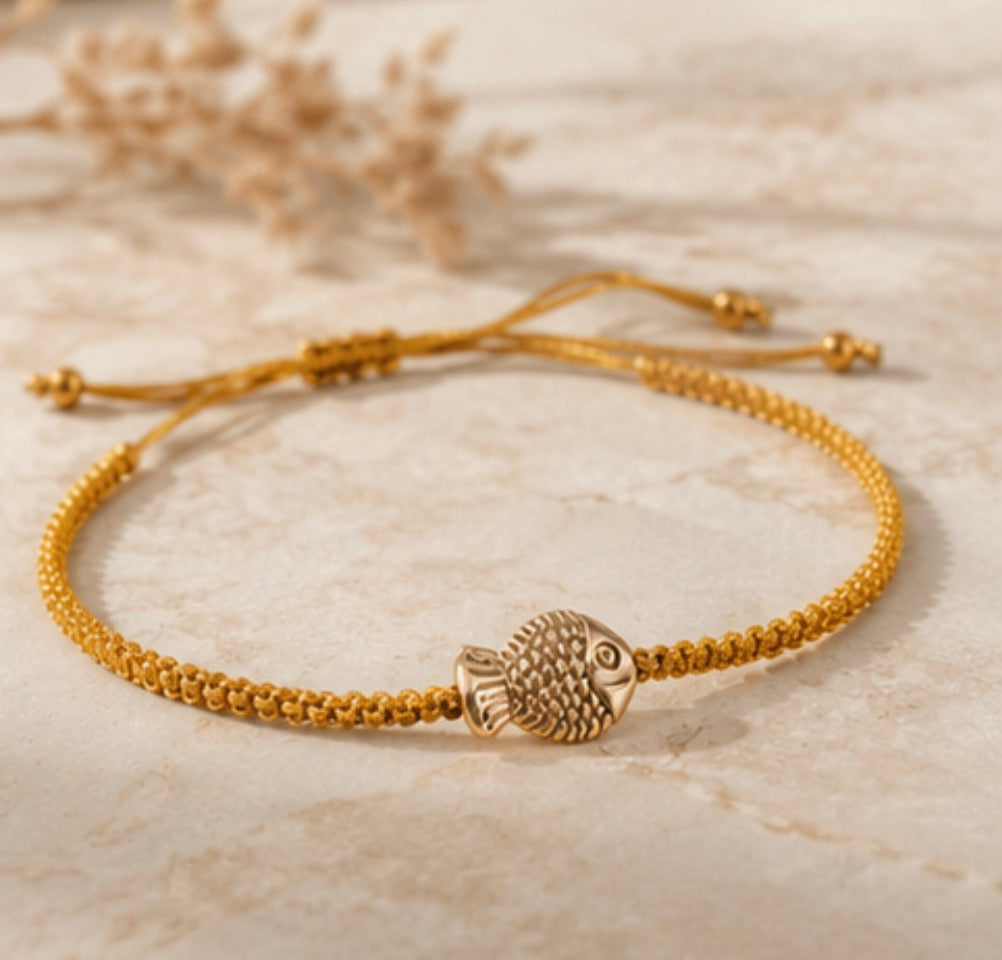 Pulsera Tejida con dije Pez
