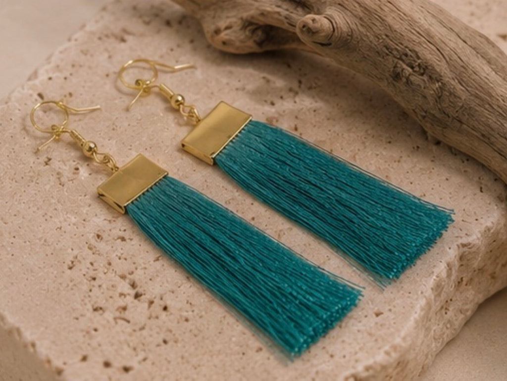Aretes flecos verde esmeralda
