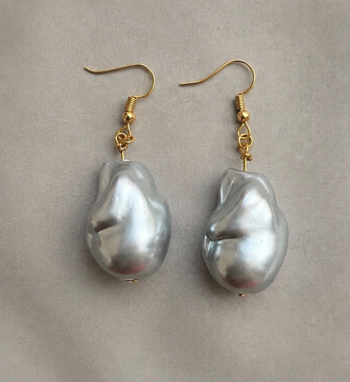 Aretes Perlas Barrocas Plateadas
