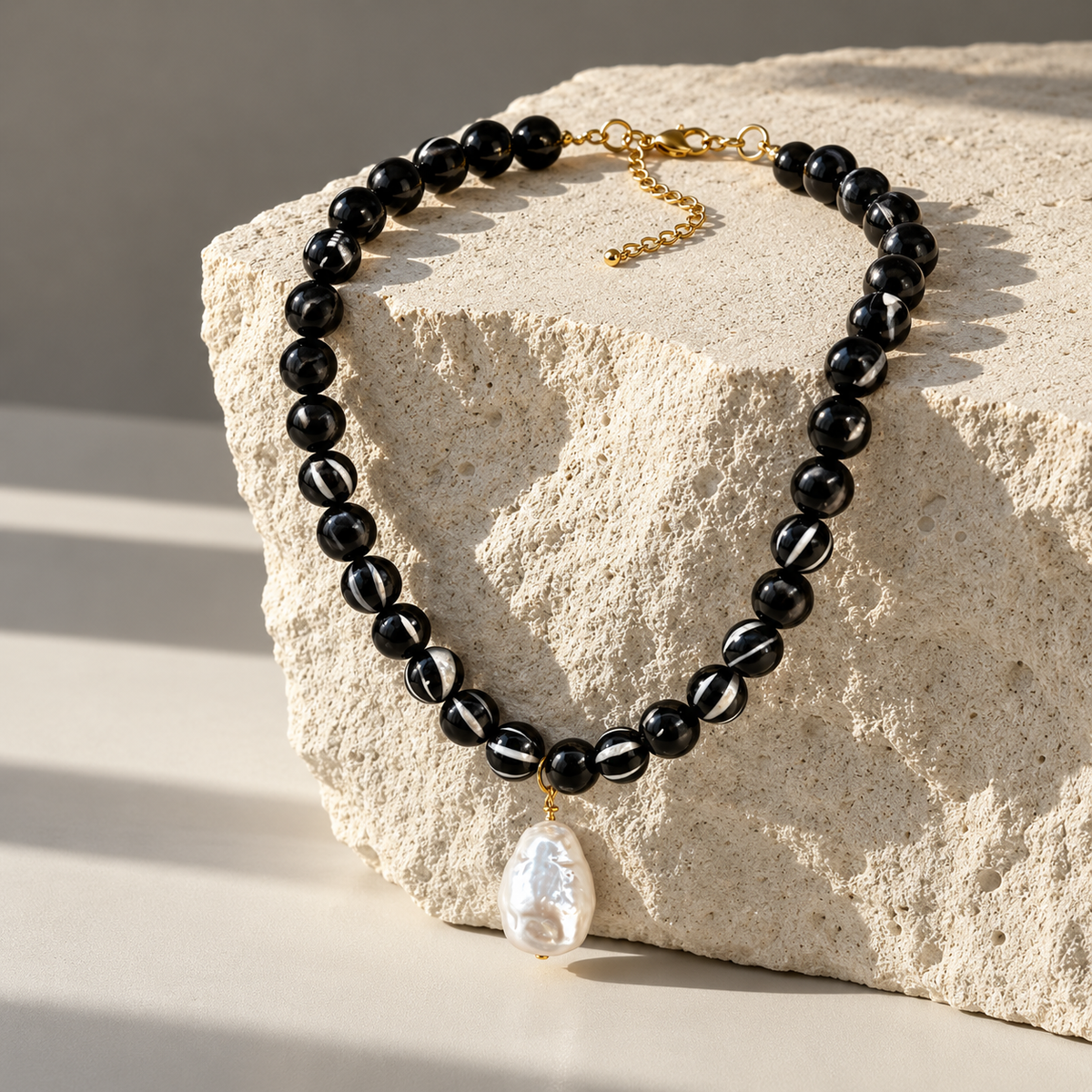 Collar Piedras Tibetanas & Perla Barroca