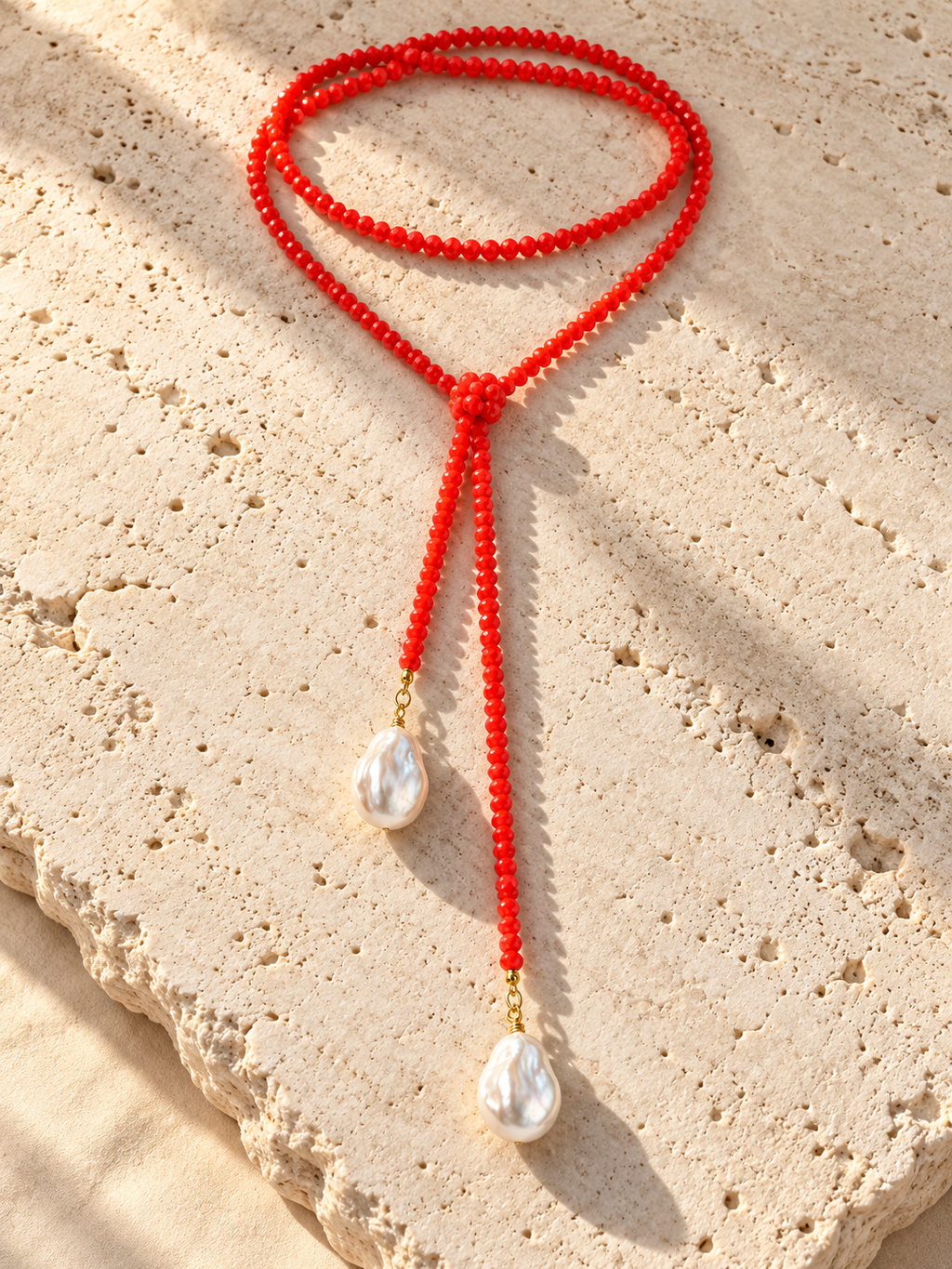Collar Corbatin Naranja con Perlas Barrocas