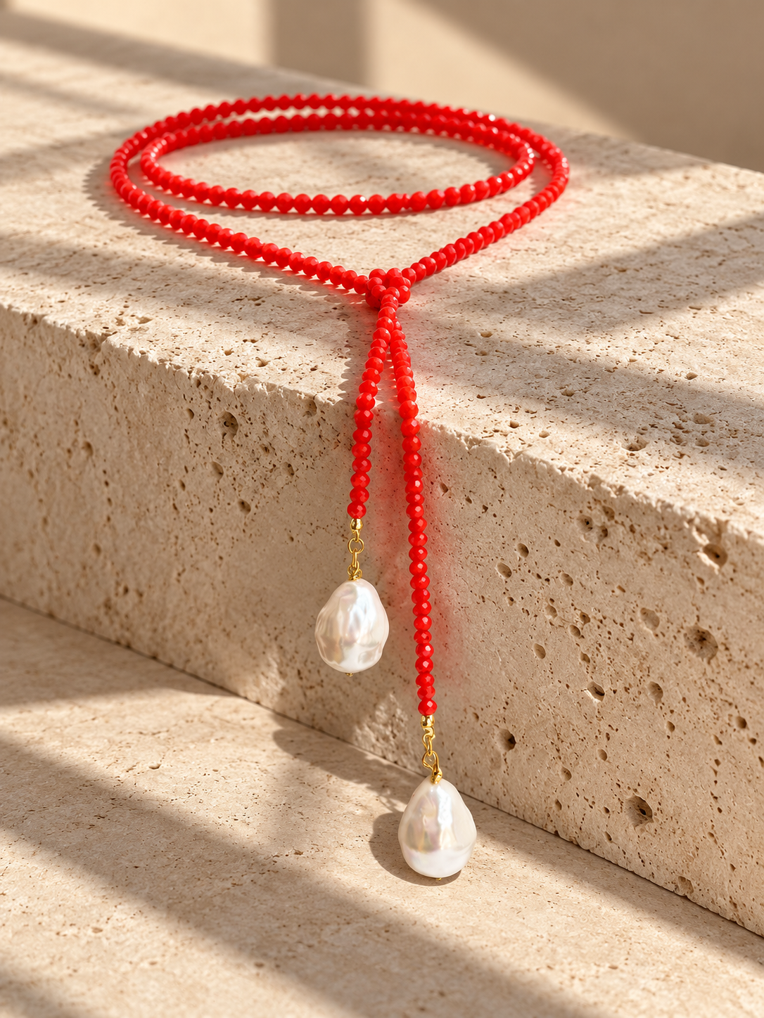 Collar Corbatin Naranja con Perlas Barrocas
