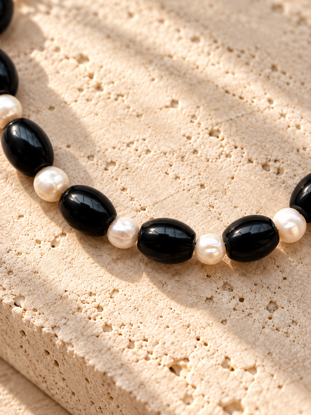 Collar Agatas Negras & Perlas Biwa