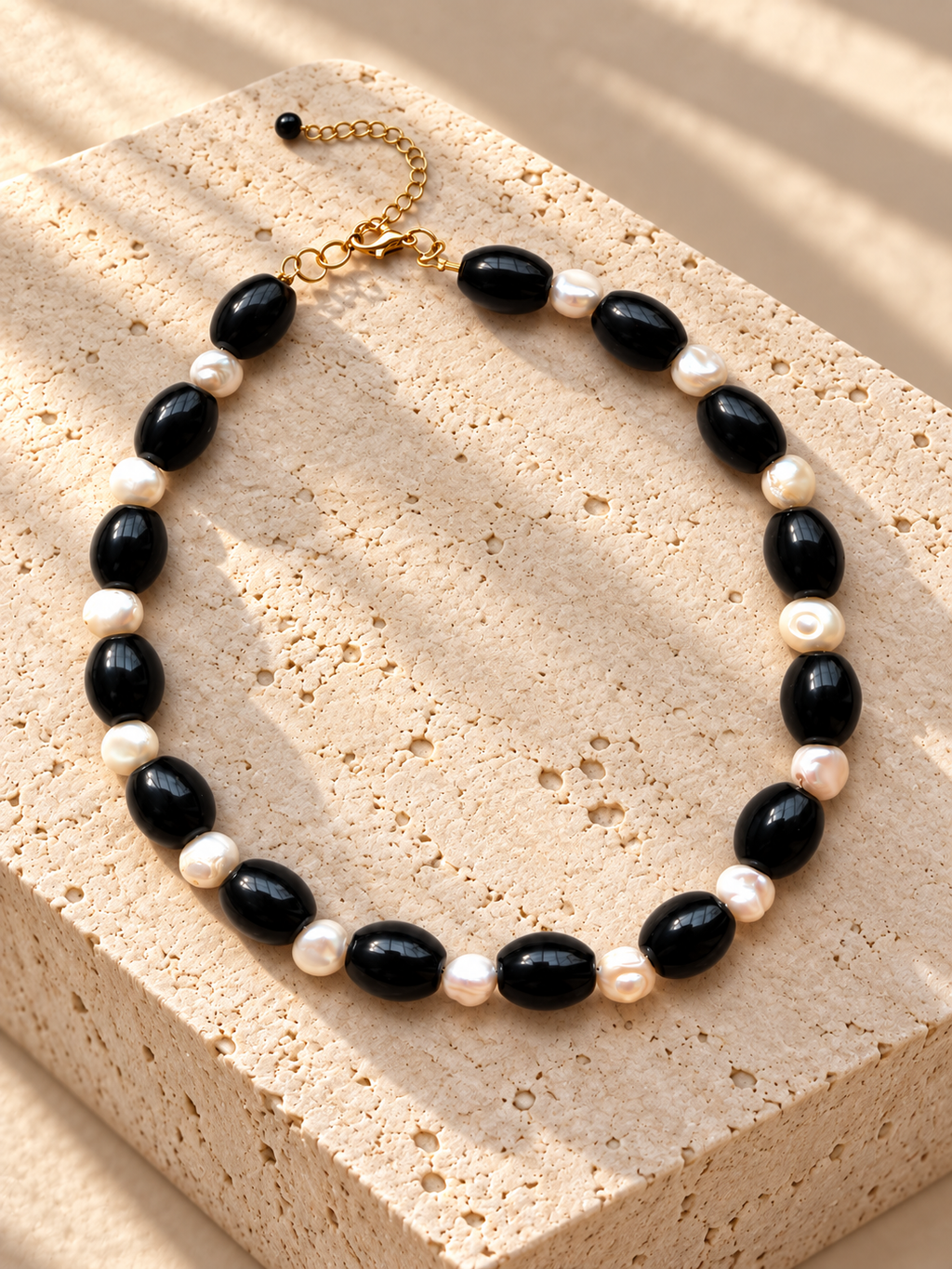 Collar Agatas Negras & Perlas Biwa