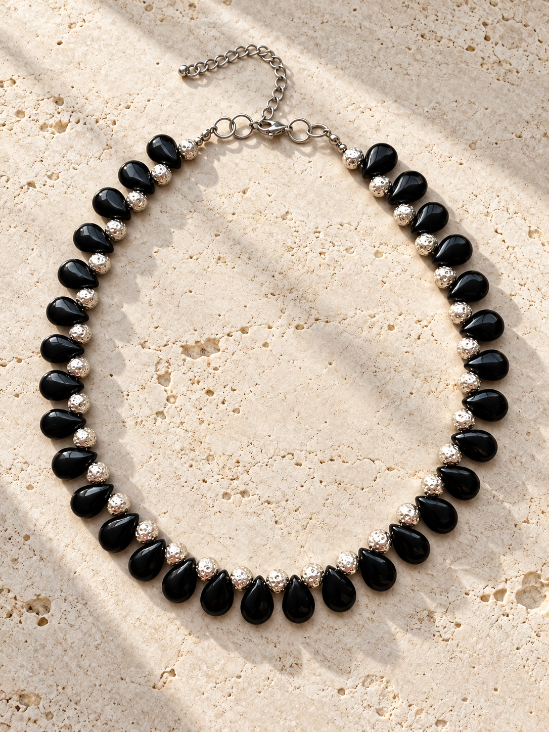 Collar Onix & Piedra Volcánica