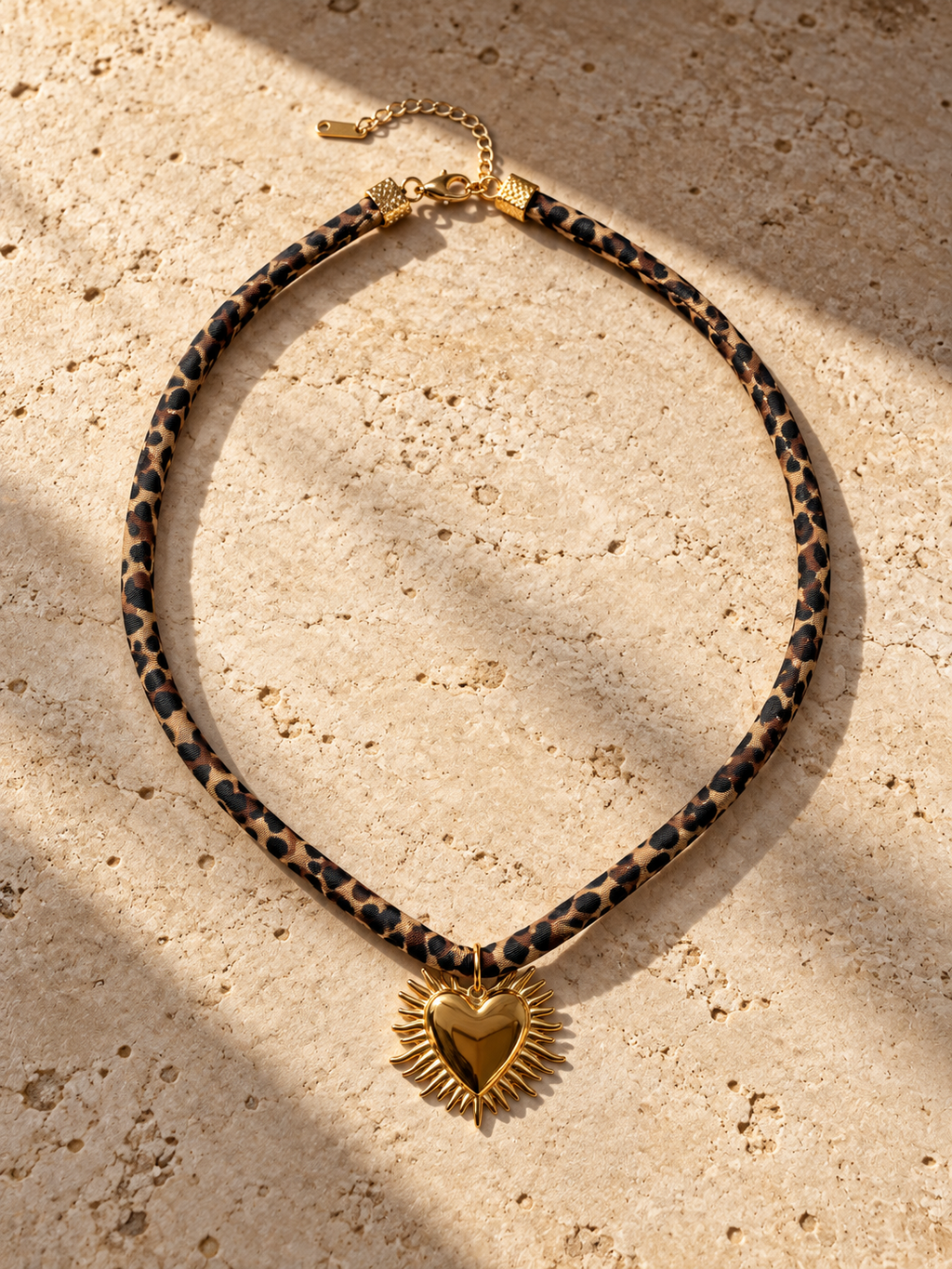 Collar Animal Print Corazon