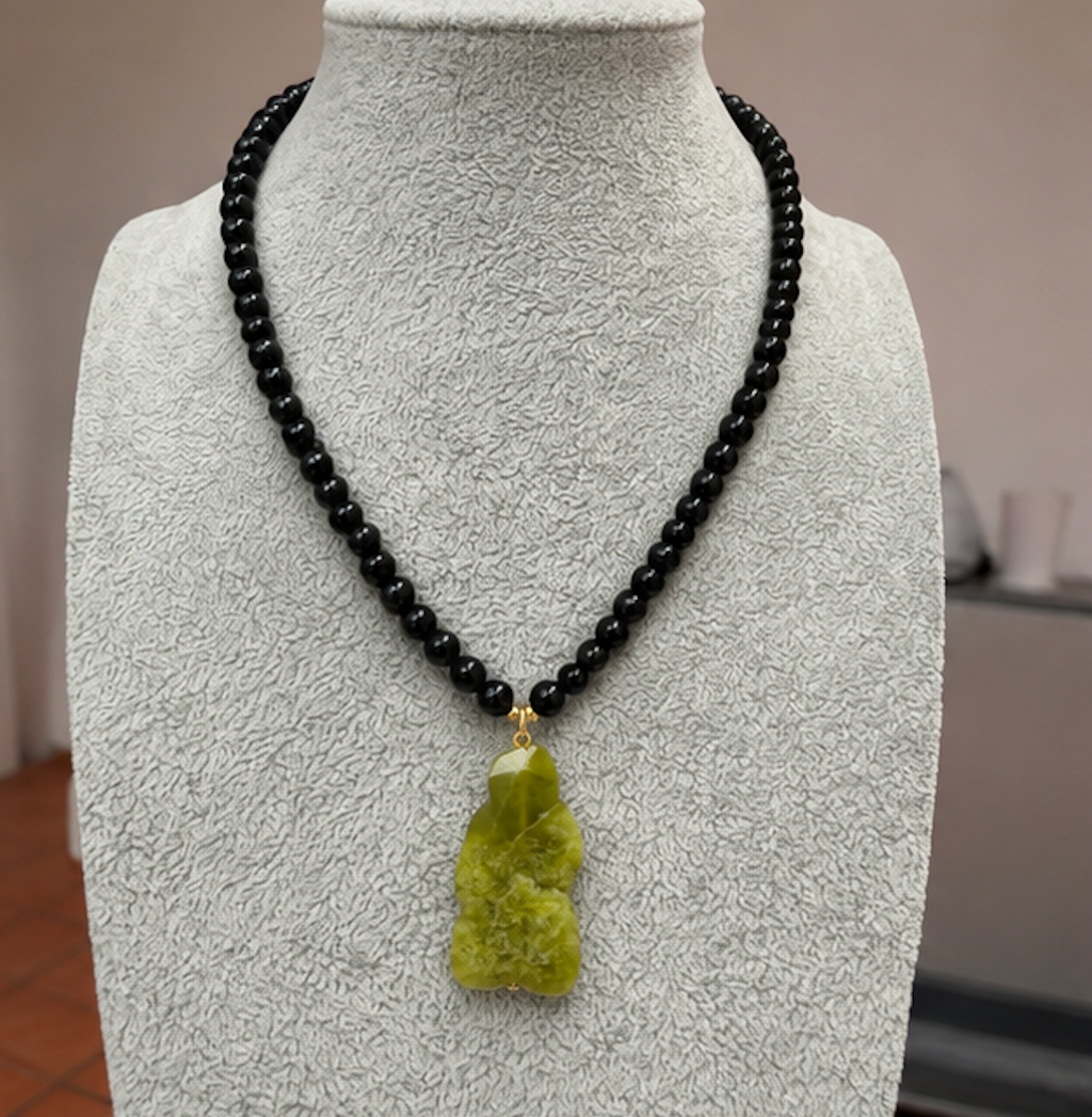 Collar Agatas con dije Jade Imperial