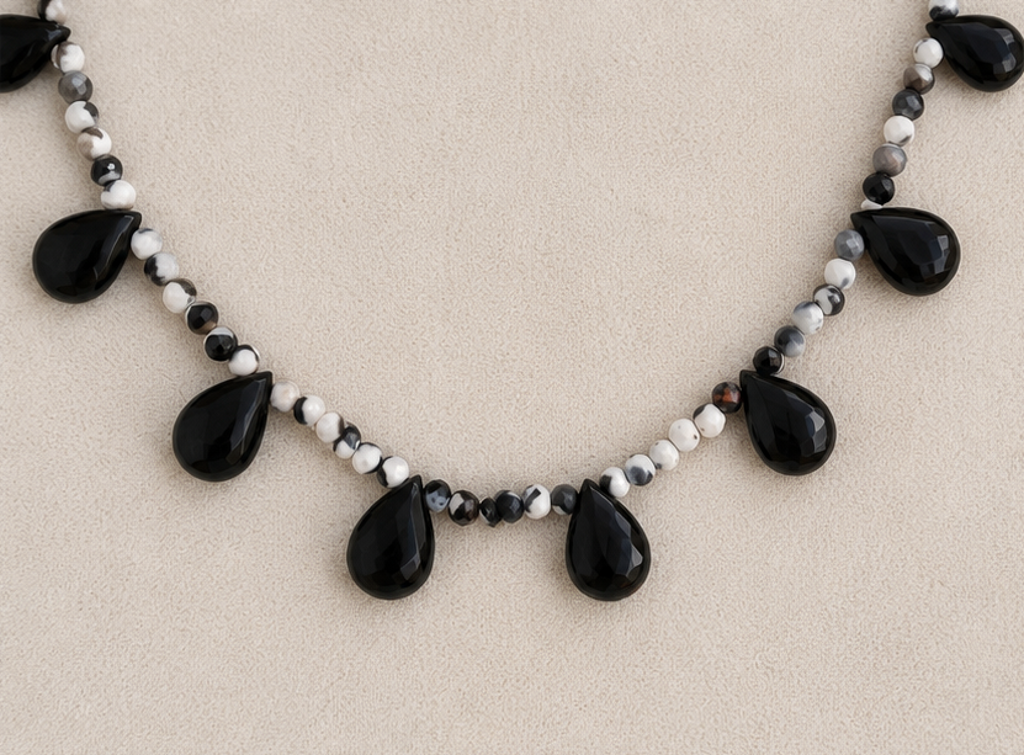 Collar Agatas Black & White