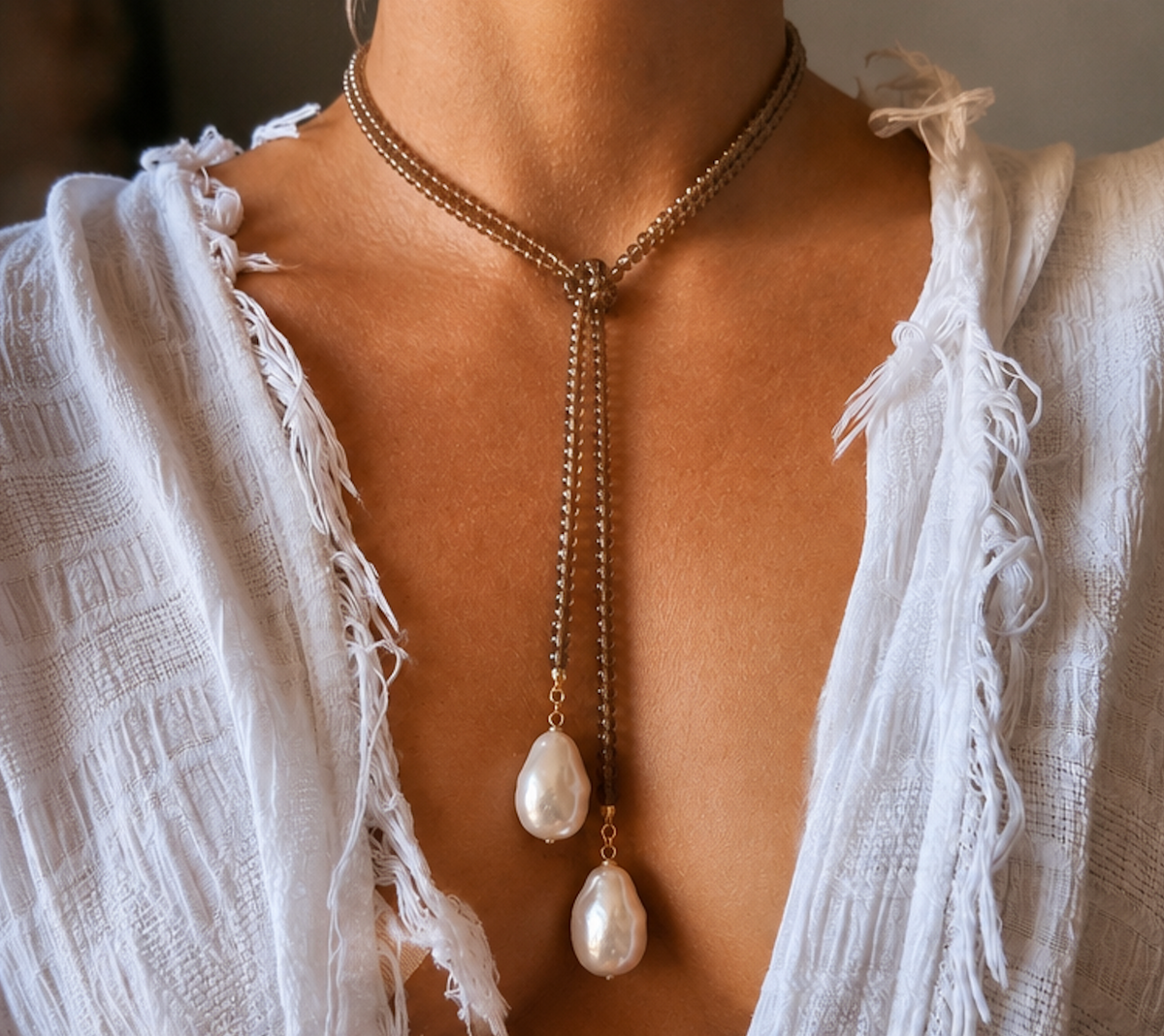 Collar Corbatin Cristales con Perlas