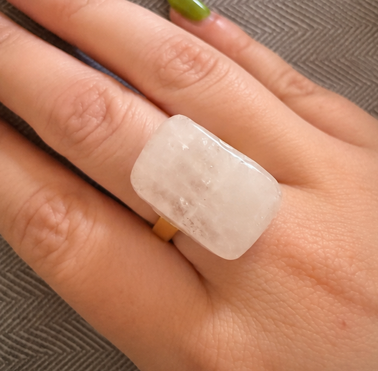 Anillo Rectangular Cuarzo Blanco